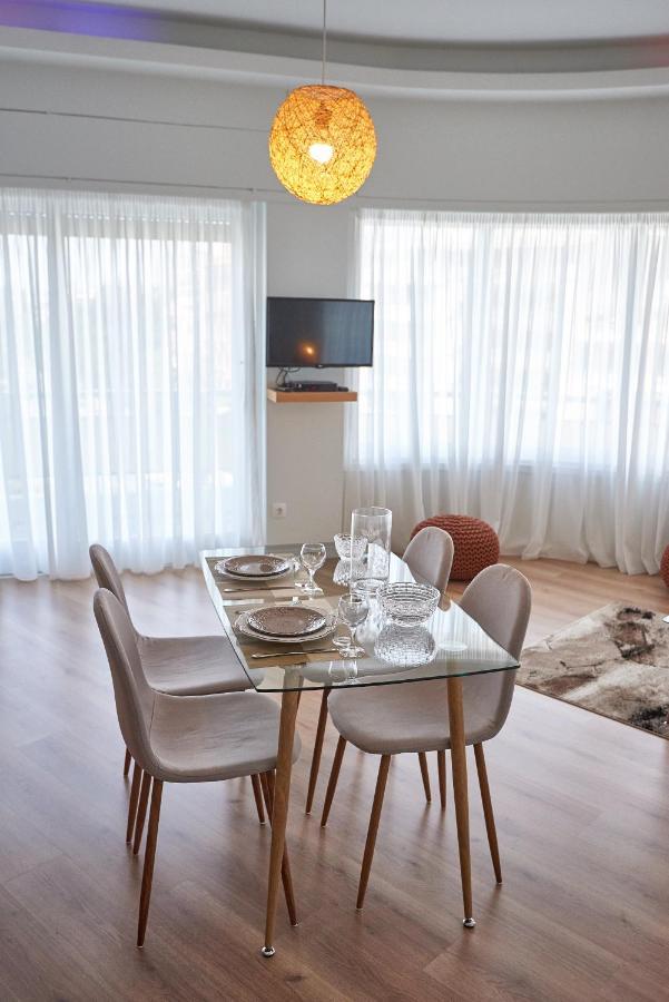 The El Greco Spirit Meets The Athenian Luxury Apt1 外观 照片